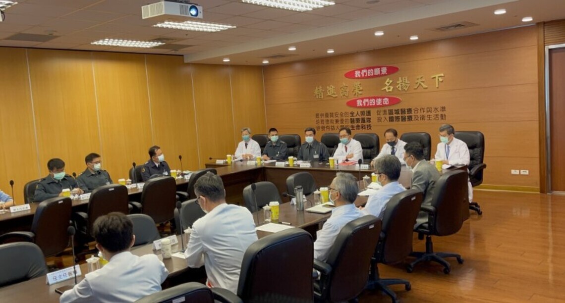 高雄榮總與國軍高總合辦「軍陣醫學演練」 展現優異之緊急應變能力
