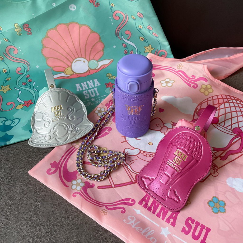 絕美夢幻的「ANNA SUI HELLO KITTY 新風格時尚集點送」將於1月1日起 時尚登場,7-ELEVEN本次將討論度超高的童話美人魚...