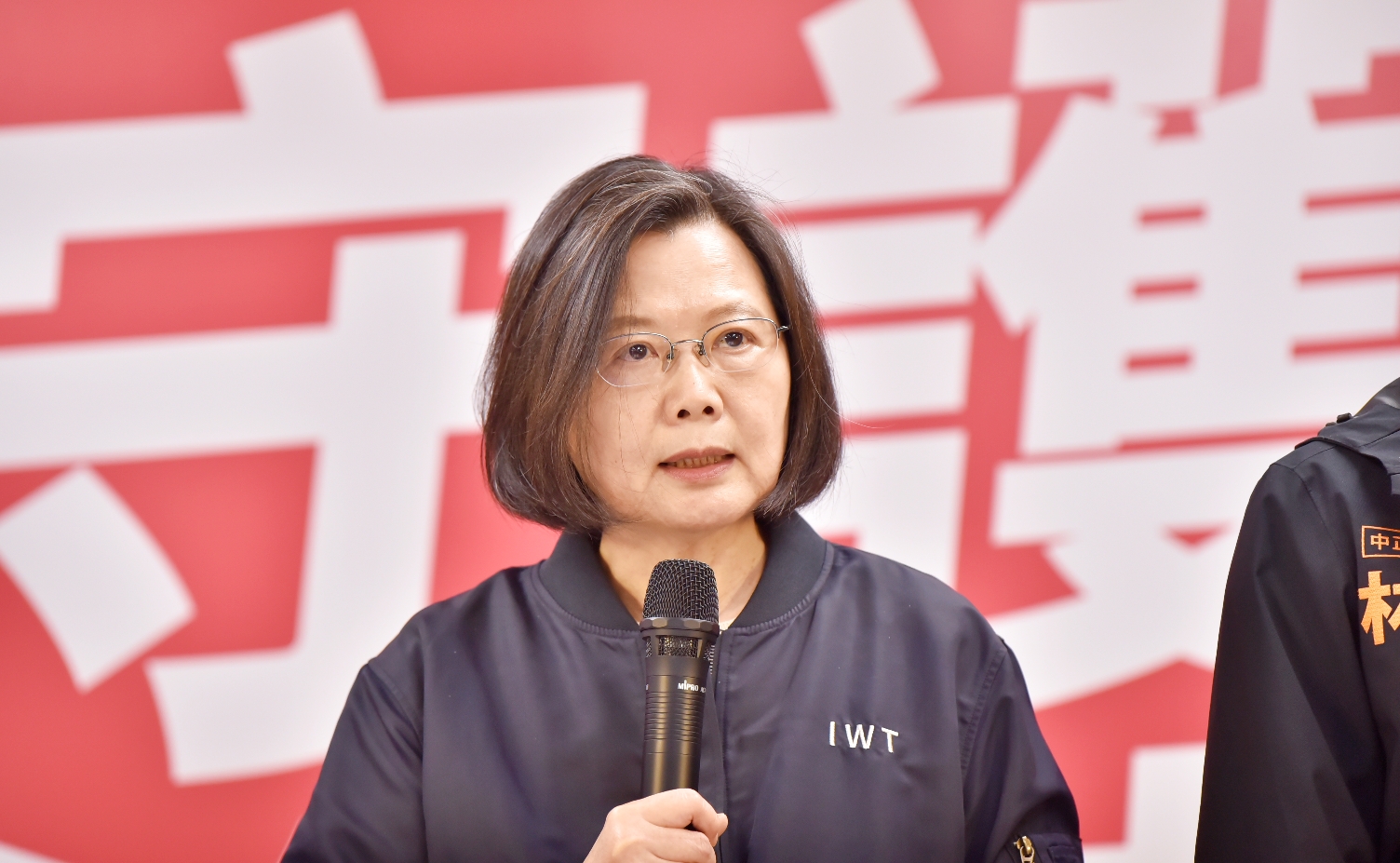 林靜儀補選 林昶佐罷免 蔡英文評估開票結果差距會非常近 77 林靜儀補選 林昶佐罷免 蔡英文評估開票結果可能差距非常近