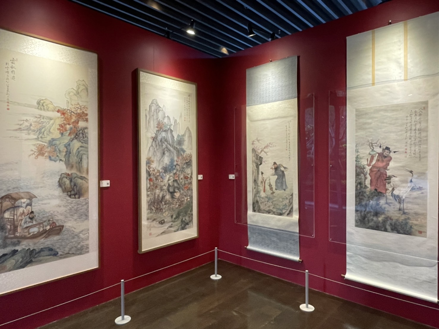 【有影】夏荊山大師鍾馗展元旦開幕 王必勝受贈《鍾馗伏虎》盼衛福部防疫護台更有力 72 S 7143469