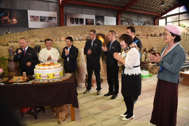 竹南蛇窯喜迎新創作歡慶五十周年 縣長肯定在陶藝文化的卓越貢獻