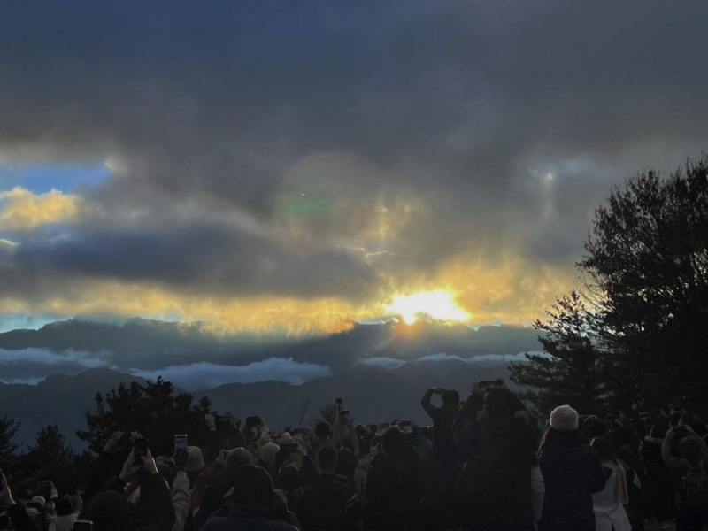 2022阿里山第一道曙光從玉山群峰躍起全場high翻天