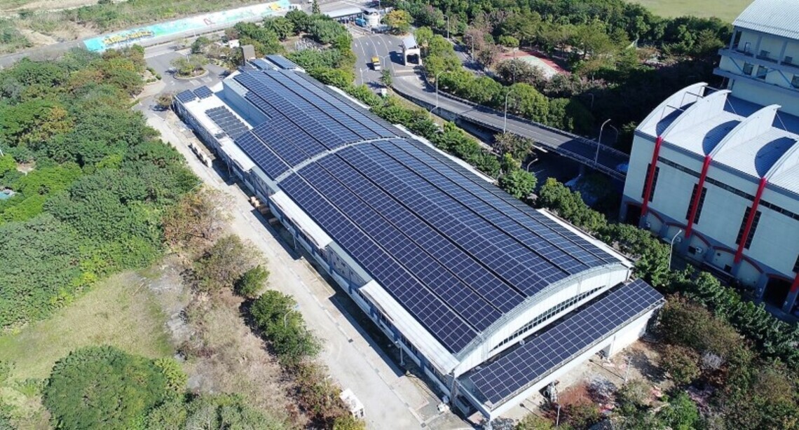光電綠能時代 中市市有運動場館續推綠能屋頂