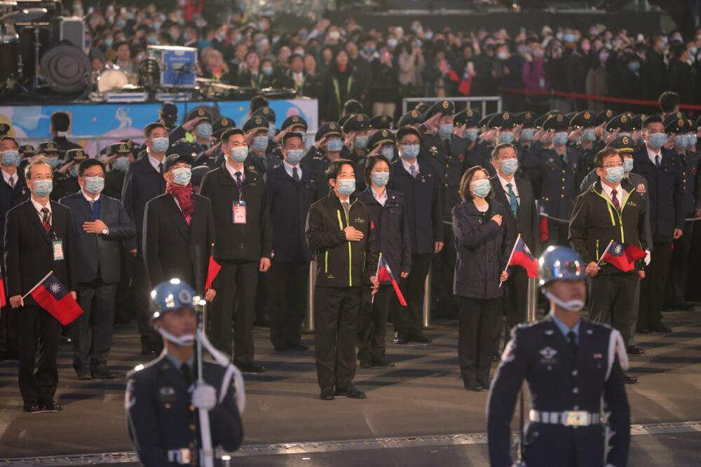 總統元旦談話/黃智賢翻譯:你乖乖讓我打劫 不就和平了嗎? 81 51789807782 9427125d03 k e1641099909429