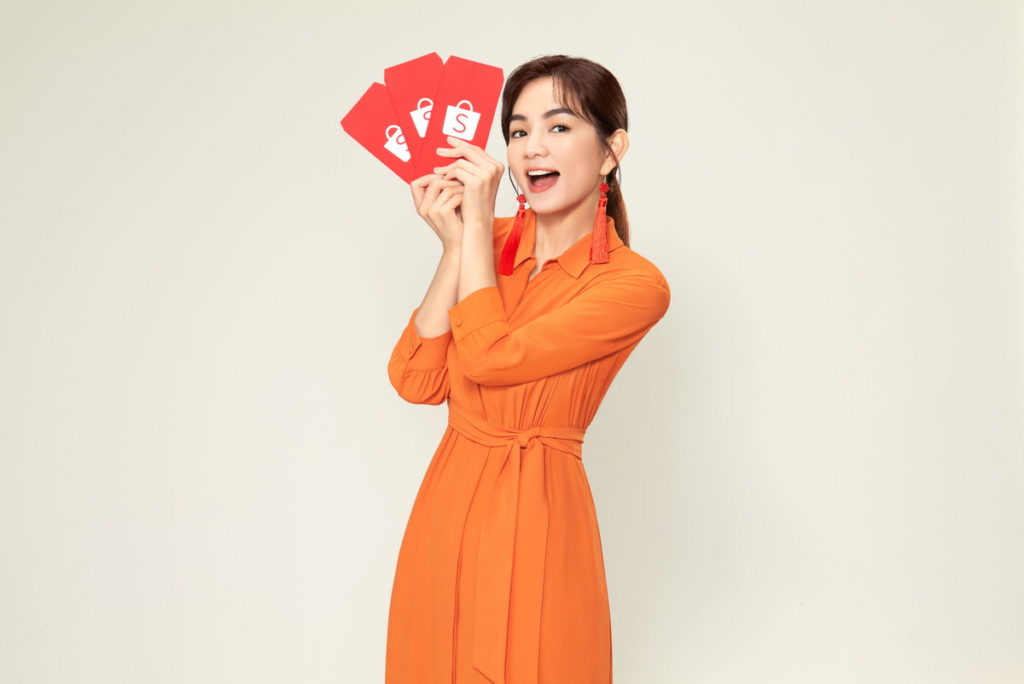 Ella陳嘉樺驚喜擔任蝦皮購物「年貨節」活動大使!逗趣唱蝦皮洗腦版《恭喜發財》