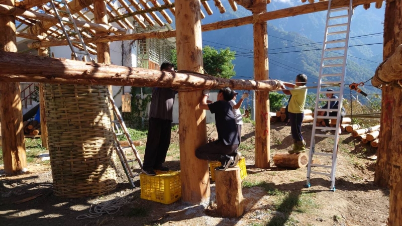 久美國小鄒族傳統建築落成 南投及臺大兩林管處助原民文化傳承