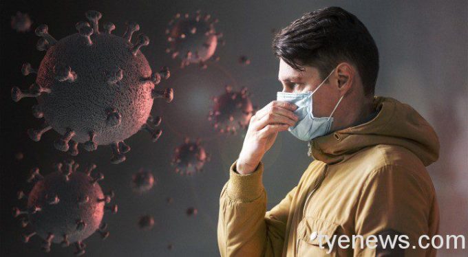 新冠口罩.jpg 中央疫情指揮中心宣布,桃園市從1/4起至1/17期間將全面強化防疫相關措施,民眾外出須全程佩戴口罩。示意圖:資料照