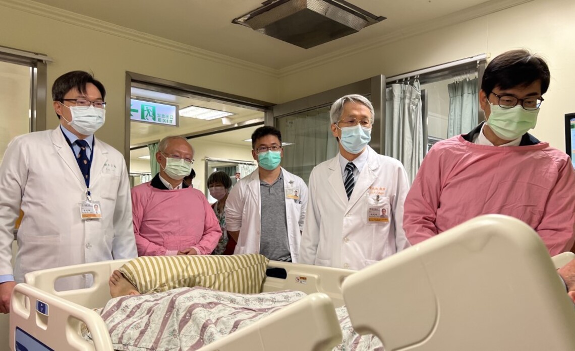 陳其邁再赴醫院關懷慰問林家 市府持續全力協助照顧傷患及家屬