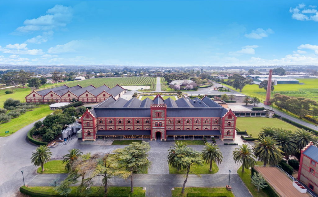 澳洲知名塔努達城堡是南半球最大且唯一能以Château(城堡)名義販賣的酒莊。(圖片轉載取自於_Château Tanunda_)