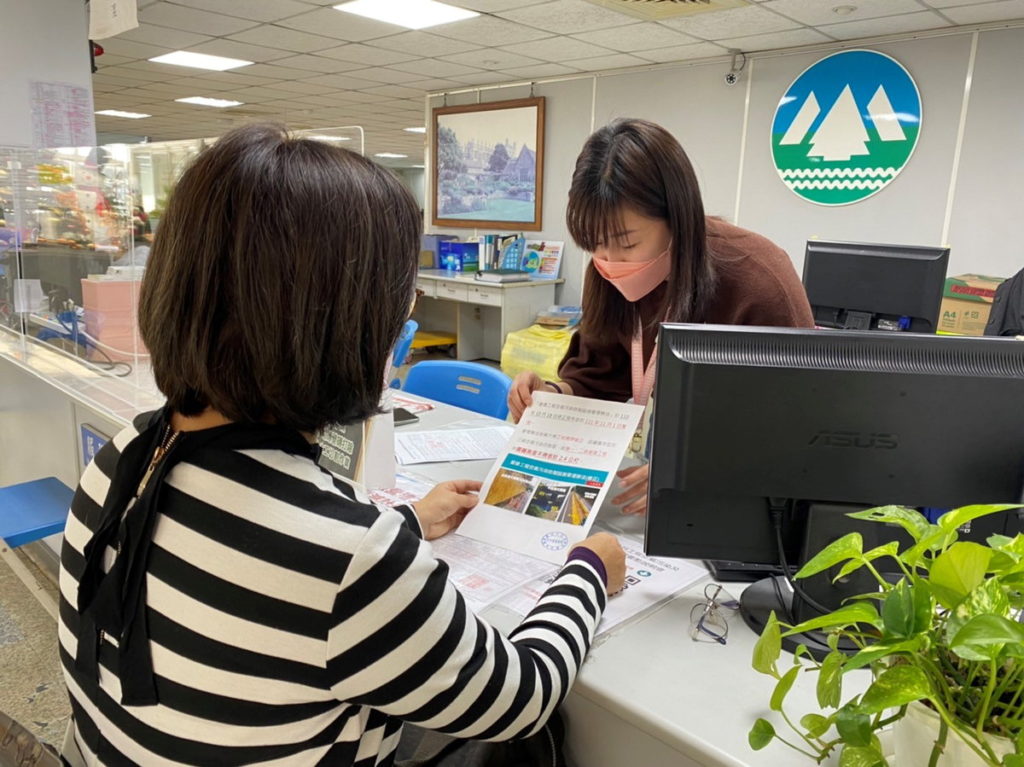 嘉義市政府環境保護局已於去(110)年底針對營建業主及承包商叮囑空汙防範規範