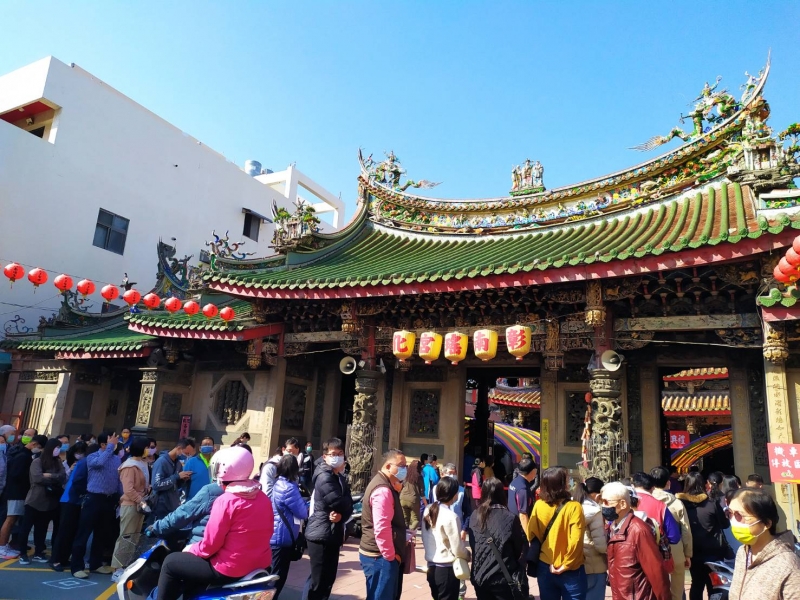 南瑤宮頒發獎學金排長龍 910人獲獎金額近150萬