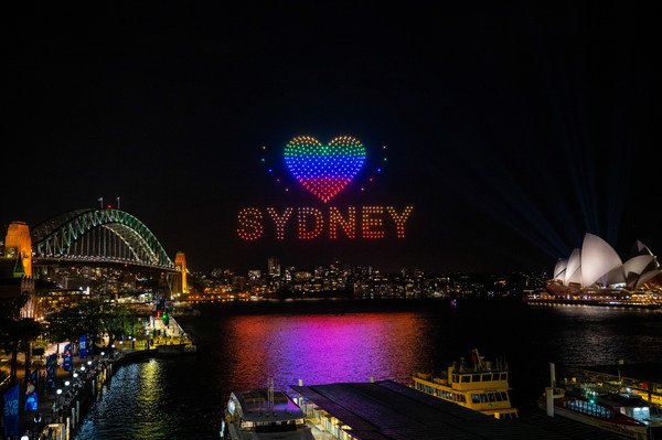 ELEVATE SkyShow lit the skies over Sydney's Cahill Expressway with 500 choreographed drones as part of ELEVATE Sydney 2022. ELEVATE SkyShow lit the skies over Sydney's Cahill Expressway with 500 choreographed drones as part of ELEVATE Sydney 2022.