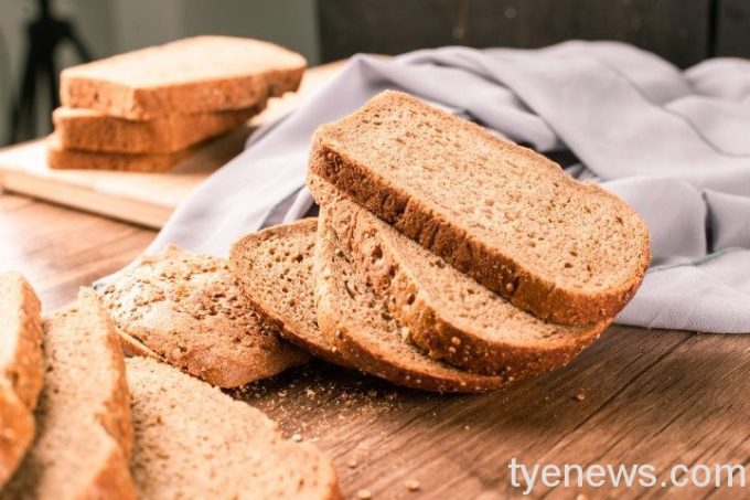 finely-toasted-dark-wheat-bread-slices (1) finely-toasted-dark-wheat-bread-slices-1