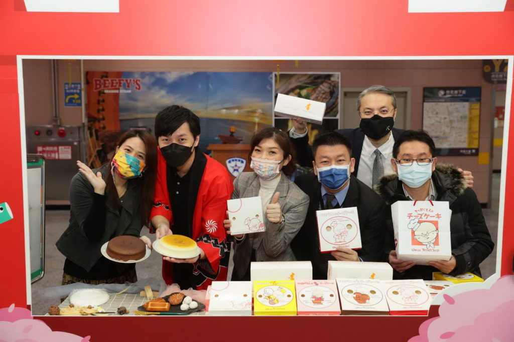 徹思叔叔標榜「使用嚴選新鮮食材堅持純手工製作,口感柔軟蓬鬆入口即化