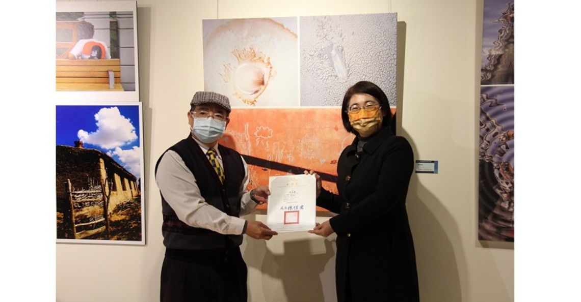 影像迷宮穿越30年 黃嘉勝攝影展   即起大墩文化中心開展