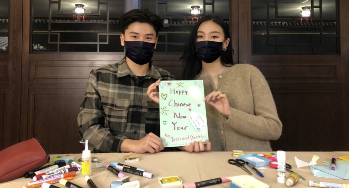 義大外籍生製作春節賀卡 手寫的溫度 祝福新年快樂