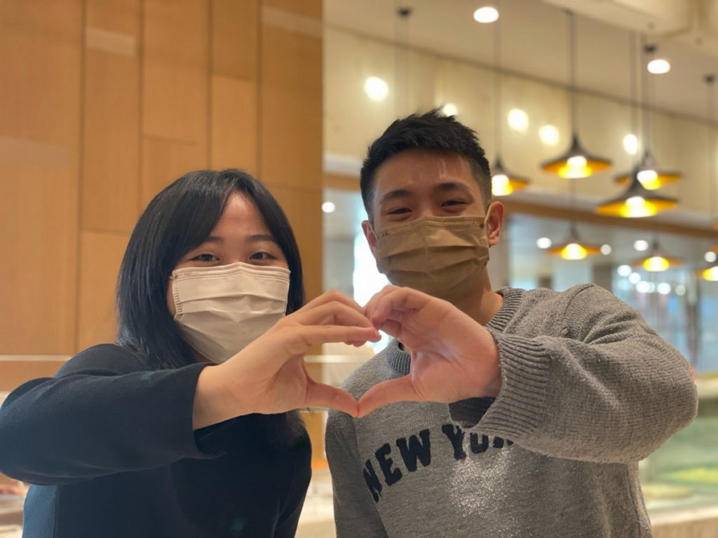 敘日全日餐廳「雙人同饗愛你久久」活動，凡於用餐時拍攝愛心元素照片打卡，即可享浪漫優惠76折起。(圖／六福旅遊集團)