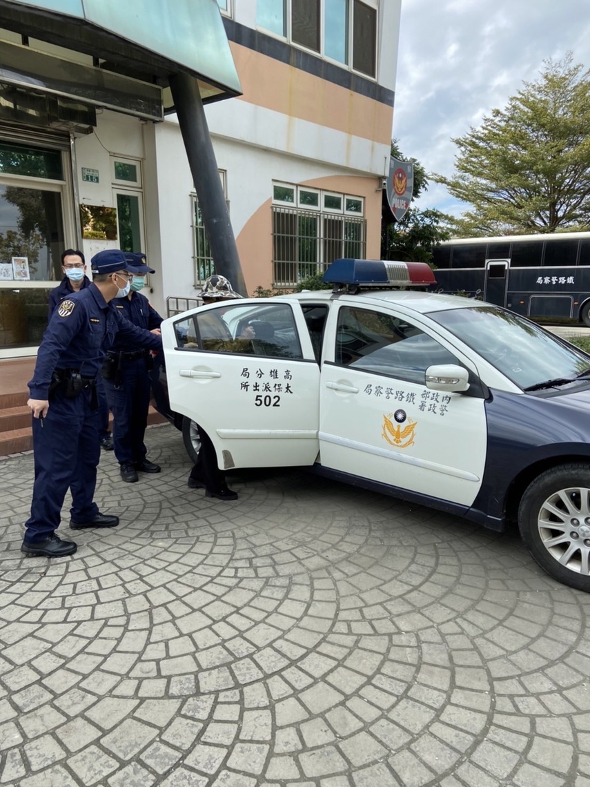平安過虎年 鐵警協助迷途老婦返家
