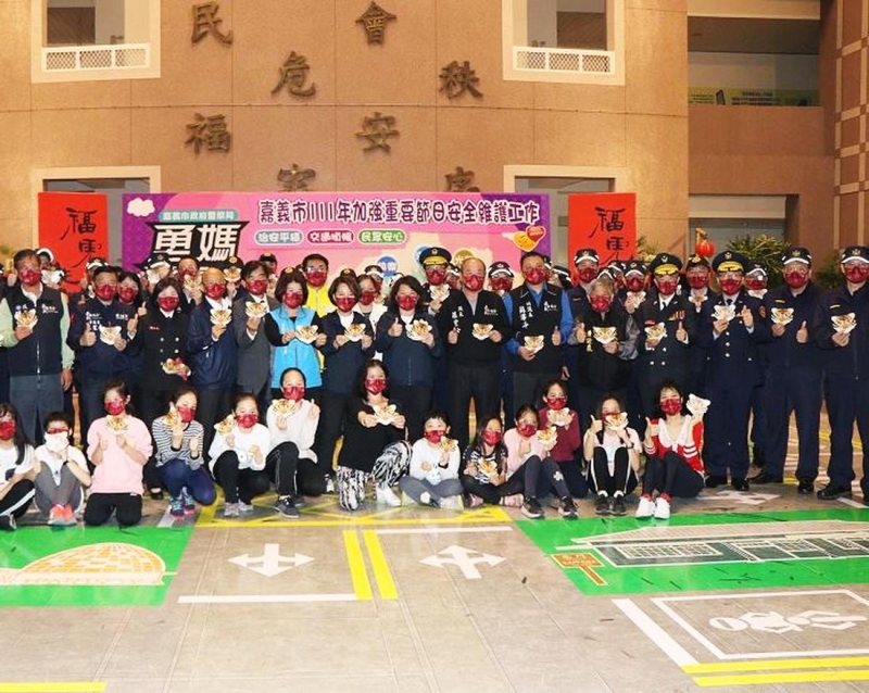 黃敏惠帶隊聯合宣慰111年維護工作執勤人員