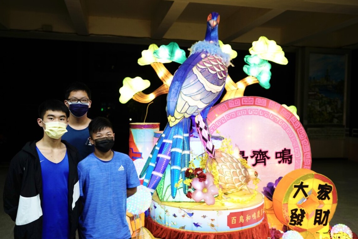 2022台灣燈會在高雄 高市青年國中「燈王」四連霸、囊括國中組「燈王」與特優