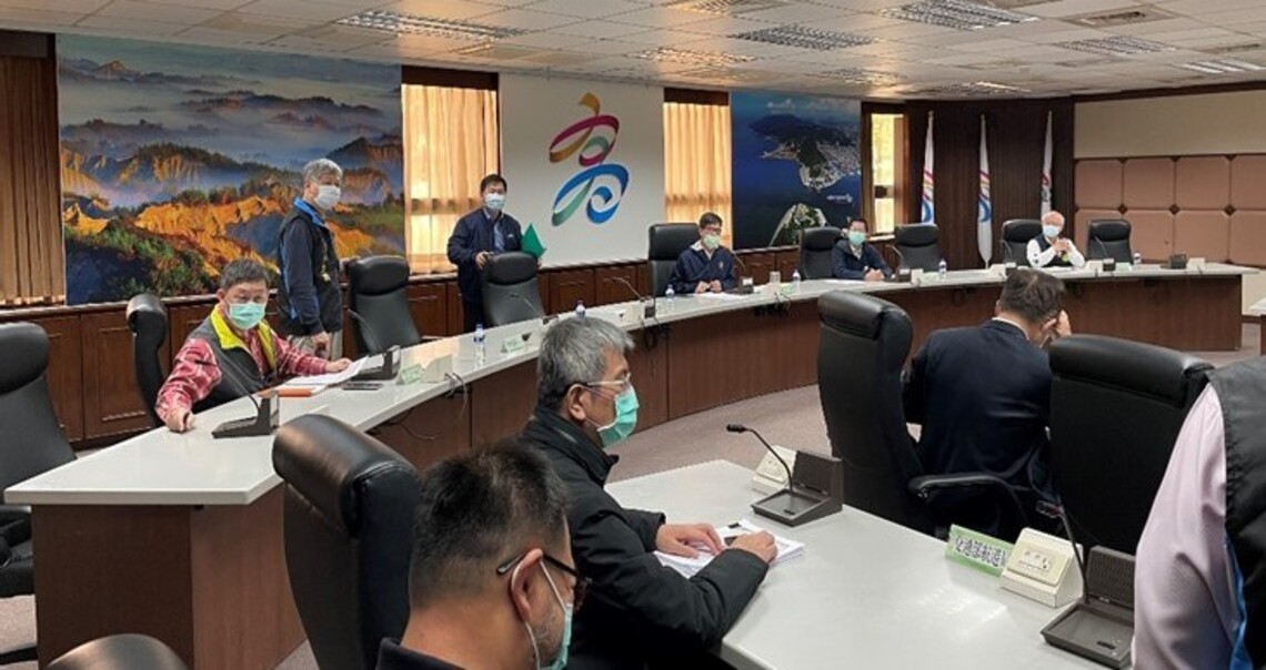 祁文中率隊出席高市防疫專家會議 提出疫情總結報告及視察港區防疫落實情形