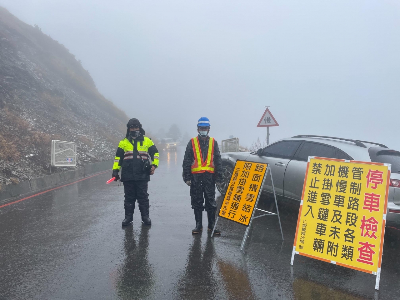 春節期間執行勤務 員警交管守護民眾安全