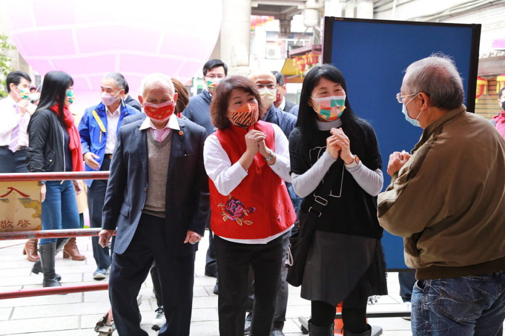 市長跟民眾拜年
