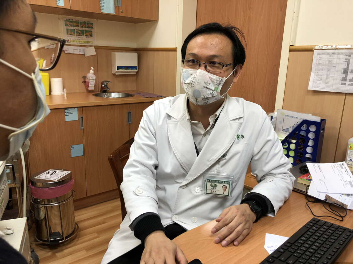 休假注意良好姿勢 建議保持三個九十度