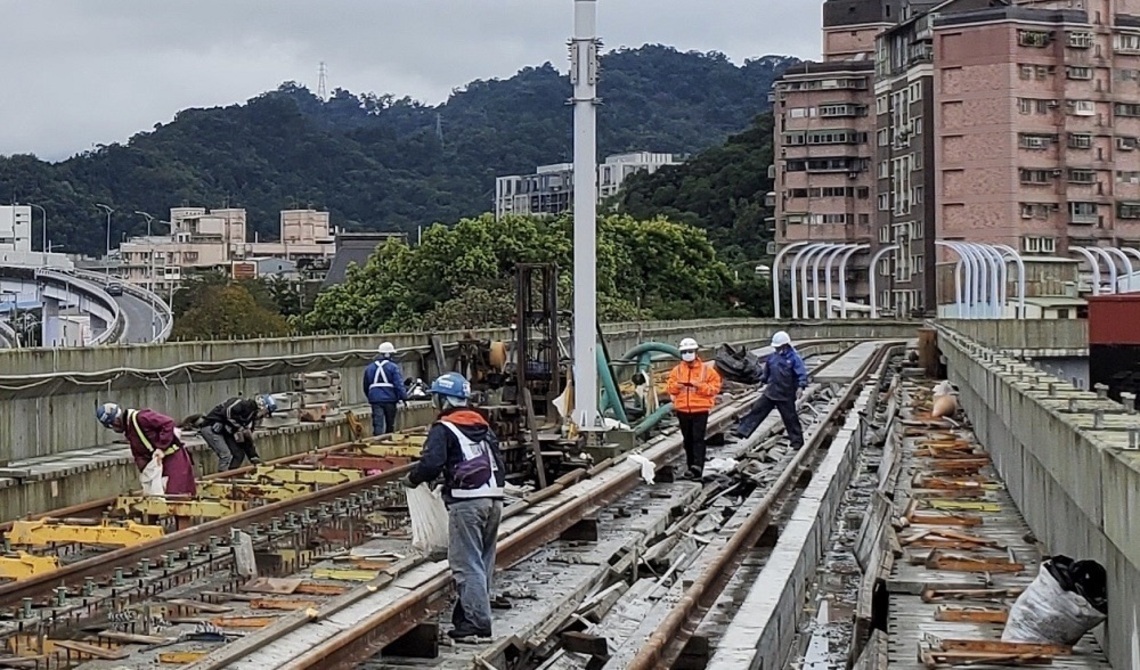 安坑輕軌軌道工程初四上工   力拚年底完工通車