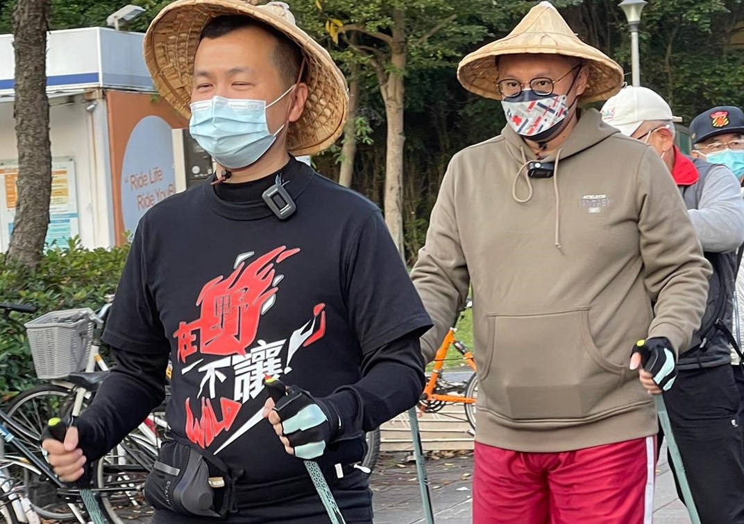 羅智強展開400公里徒步謝票 「正毅兄弟」都給讚:棟樑之材 50 020702