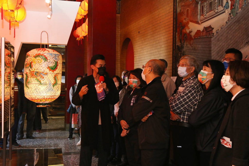 黃敏惠市長率市府主管參觀「城美館」