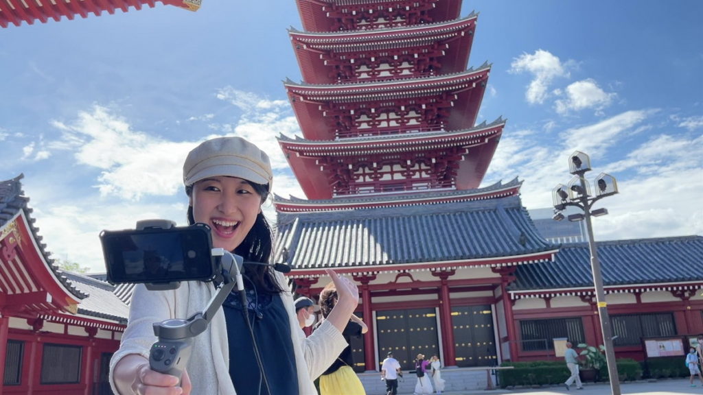 真人線上導覽目前正夯,藉由現地導遊的解說讓你身歷其境,暫時透過螢幕來一解對日本美景的想念。(照片提供:Ⓒ時代屋)