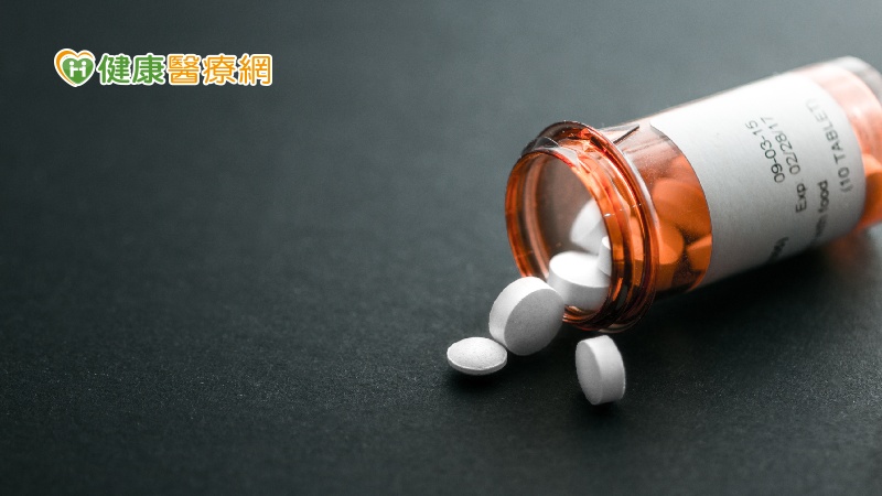 打疫苗不適服止痛藥 這樣吃不傷肝腎