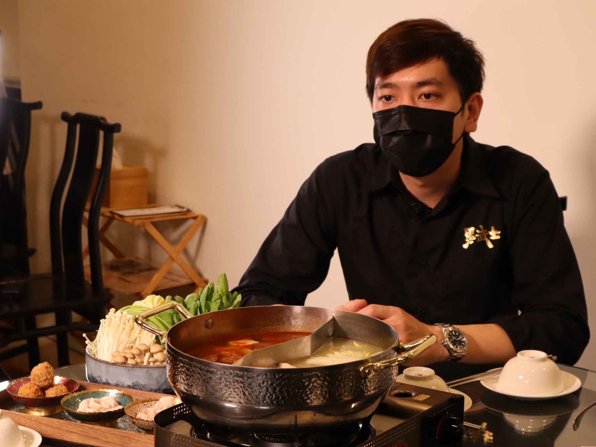 【有影】阿妹、王菲都是座上賓!燒烤職人接手老字號麻辣鍋品牌 40年經典靠和牛持續飄香 53 image3