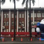 ▲歡度元宵節,超大型霹靂戰警於豐原警分局門口迎接貴客 (圖/台中豐原分局 提供)
