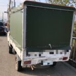 ▲黃姓老翁受困於貨車貨櫃內，報警後手機沒電失聯，員警利用手機最後發話位置搜索找到貨車 (圖/台中大甲分局 提供)