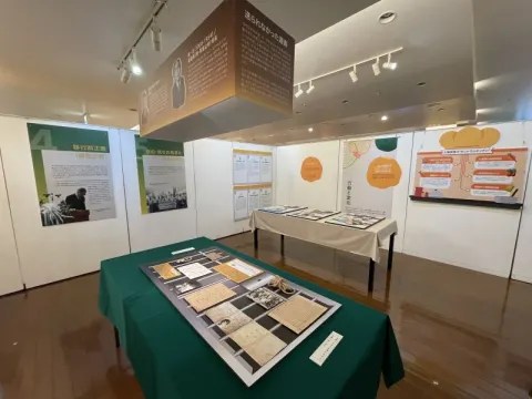 《生活中的人權》特展北海道巡展展出白色恐怖時期政治受難者遺書,忠實呈現東京展覽的樣貌。 《生活中的人權》特展北海道巡展展出白色恐怖時期政治受難者遺書,忠實呈現東京展覽的樣貌。《生活中的人權》特展北海道巡展吸引日本民眾專程前來認識臺灣人權發展過程。圖:文化部提供