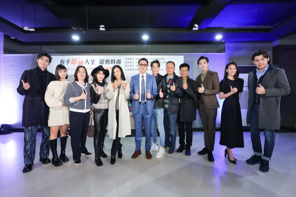 藝人朋友全體大合照