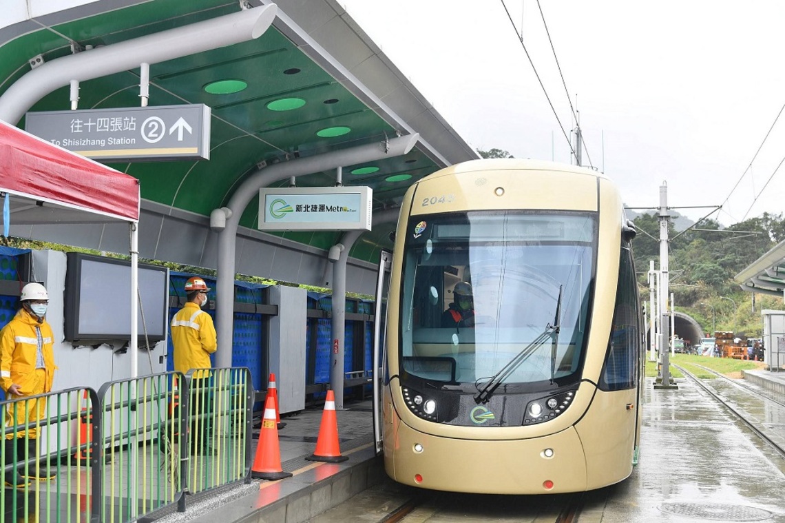 安坑輕軌通車後    安坑居民通勤節省20分鐘