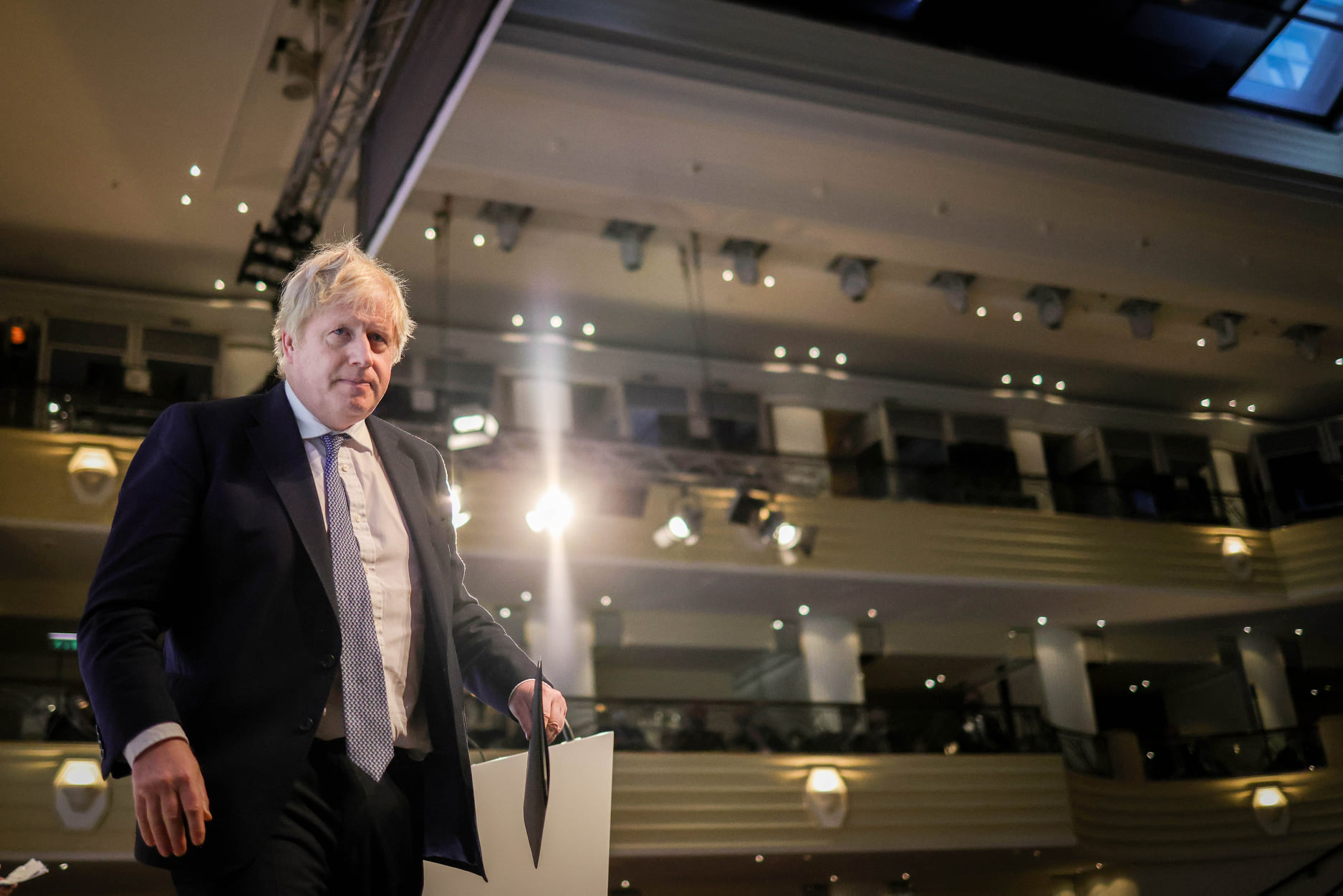 英國首相強生:西方不挺烏克蘭 衝擊將在台灣東亞迴響 38 英國首相強生(Boris Johnson)19日表示,如果西方國家沒有兌現支持烏克蘭主權獨立的承諾,衝擊將在世界各地產生迴響,包括台灣和東亞。