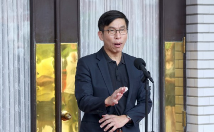 圖片說明:民進黨立委鍾佳濱積極備戰屏東縣長黨內初選。(圖/翻攝自網路)