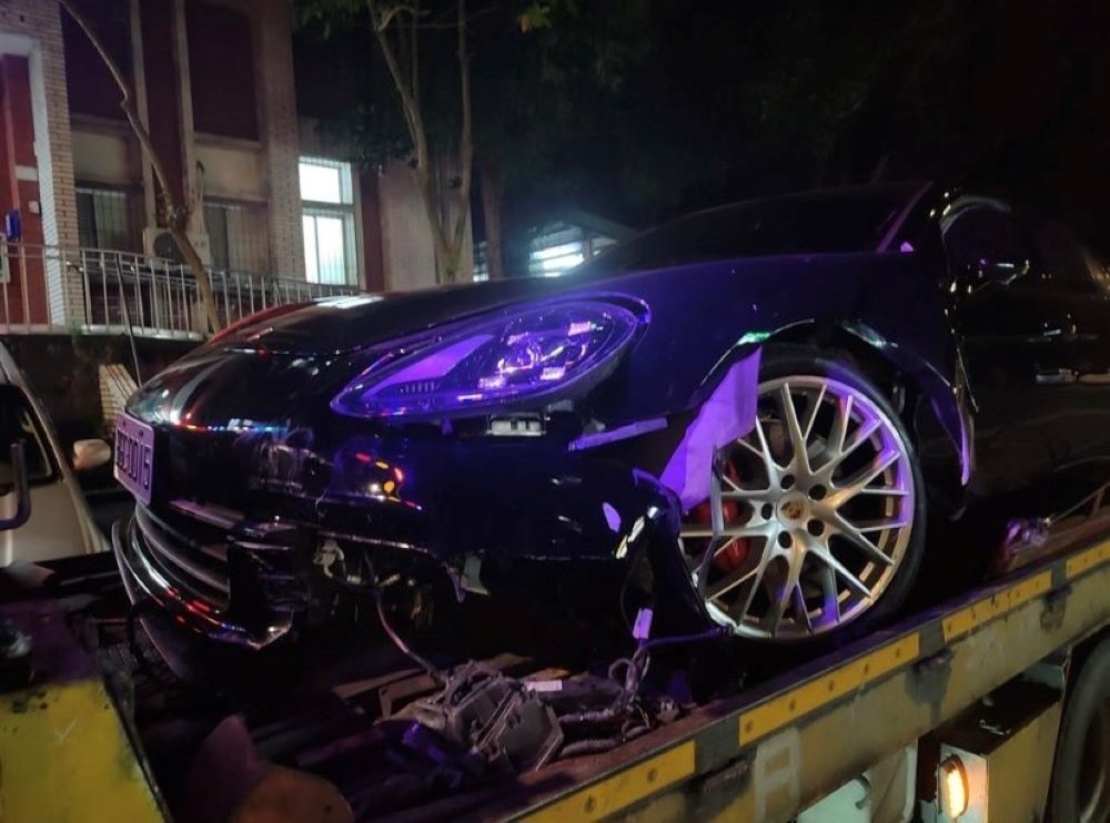 保時捷事故車輛