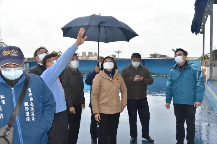 雲林縣府整修縣立游泳池遮陽網 提供民眾優質運動環境