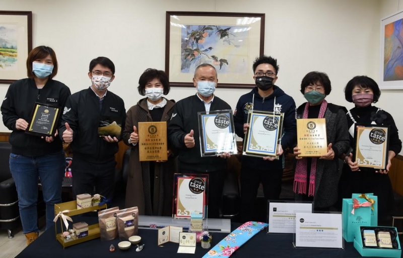 東方美人茶在國際賽中大放異彩 徐耀昌表揚苗栗製茶好青年張家齊