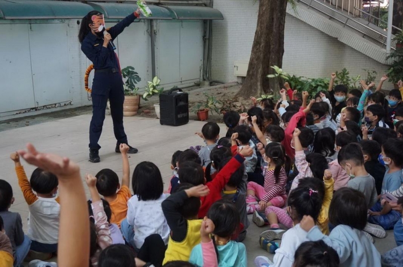 高市婦幼警老虎行動劇宣導虎厲害