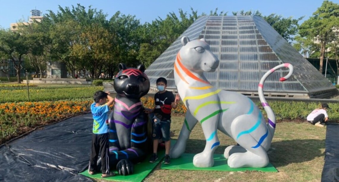 台南景點增虎造型設施