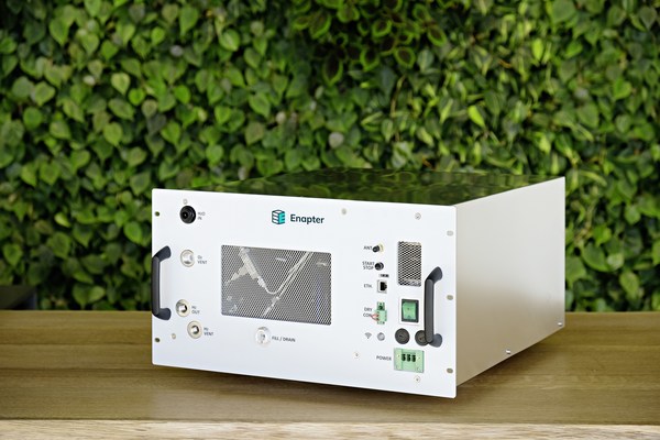Enapter 透過新的萬能電解槽簡化綠色氫氣生產