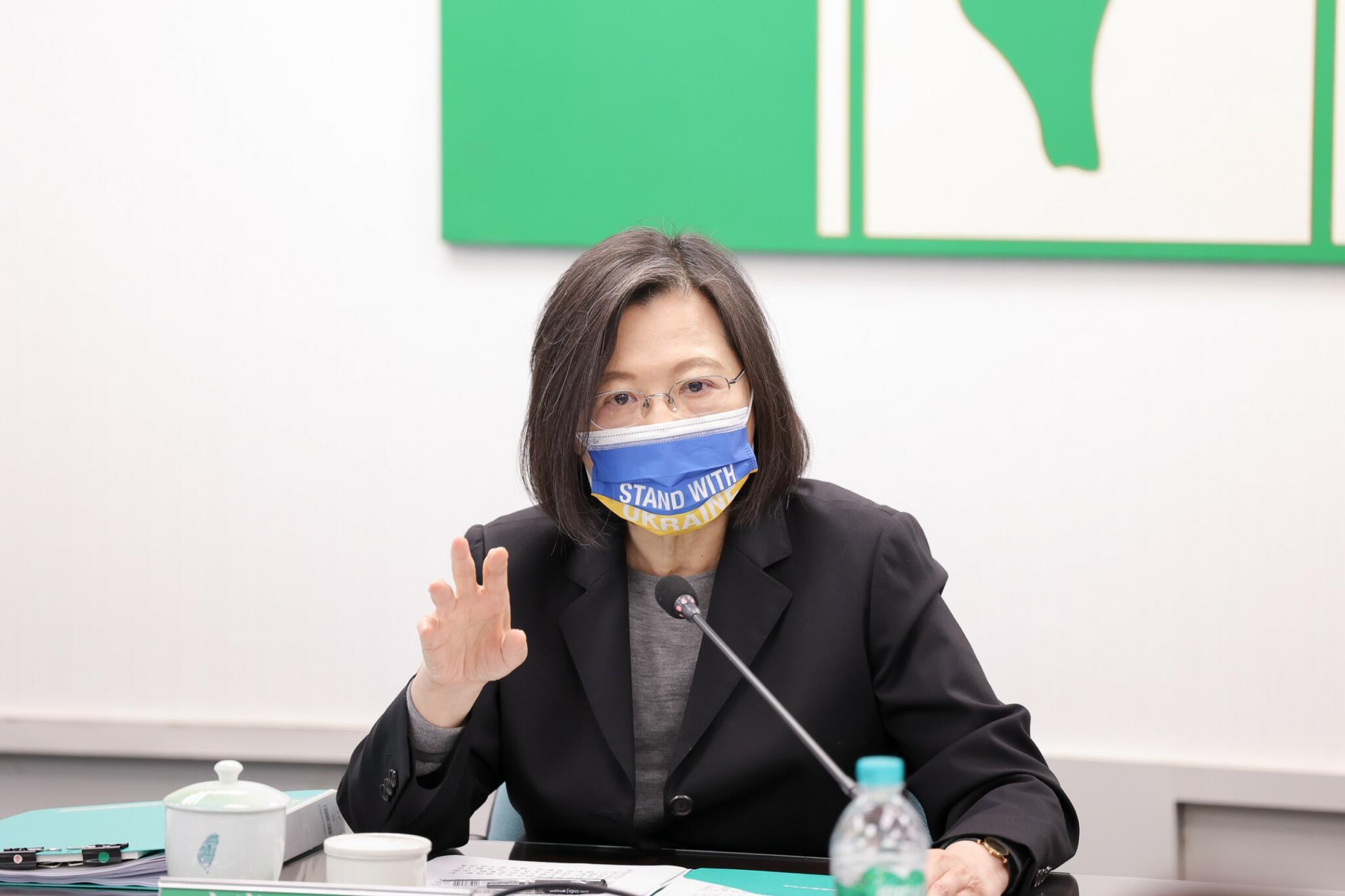 與郭台銘對賭2022不會缺電?柳采葳:王美花要兌現請雞排? 90 6fbe47e7eec9d2a969f43f3dd014b2efe88c021 1