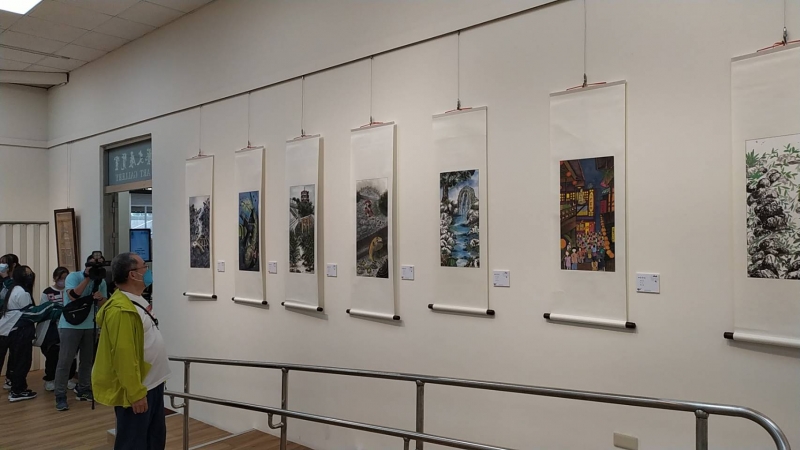 以塗鴉概念發想 彰藝國中部美術班畢業展色彩繽紛