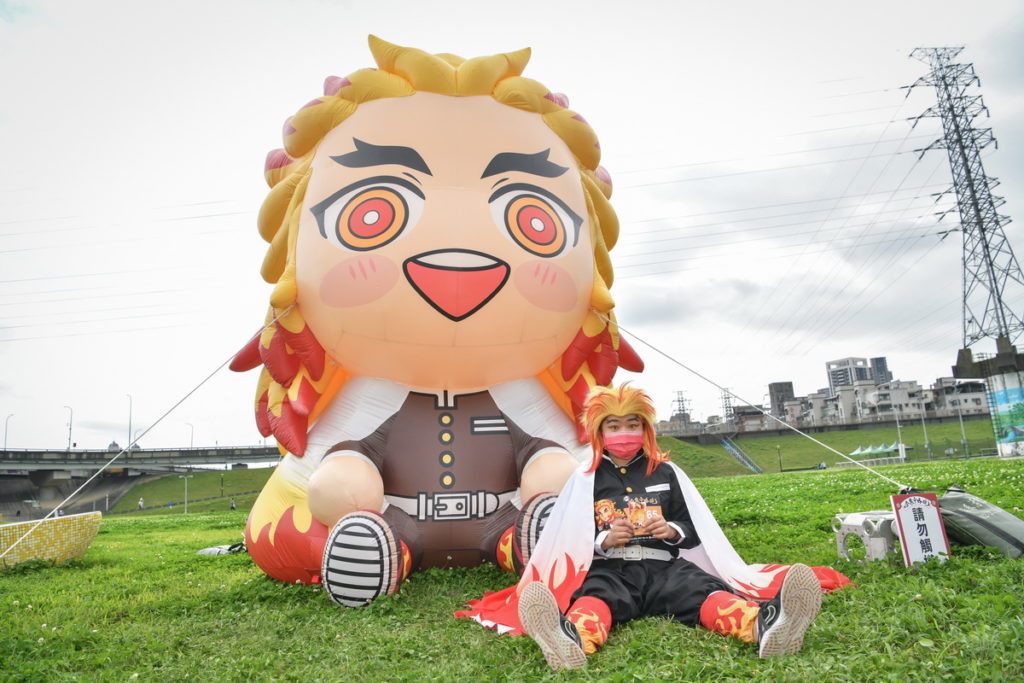 粉絲特地Cosplay炎柱前來參加鬼滅路跑